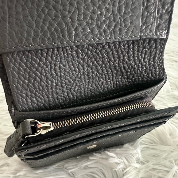 New Fendi Selleria Grey‎ Leather Compact Wallet - Picture 12 of 16